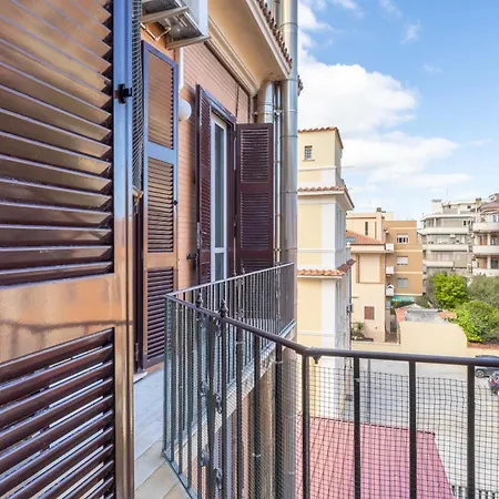 Apartment The Window On The Sea - Amazing Penthouse On The
